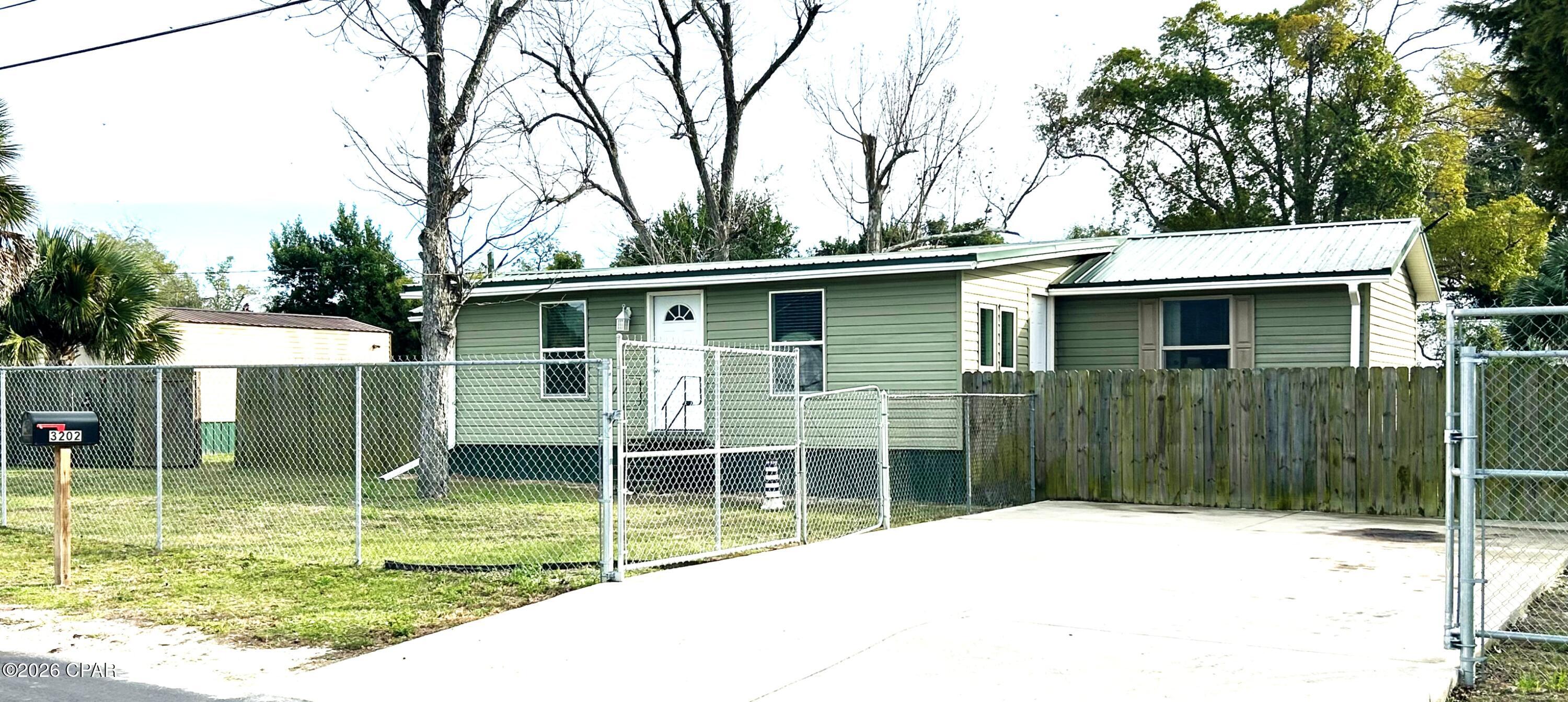 Details for 3202 2nd Place, Panama City, FL 32401