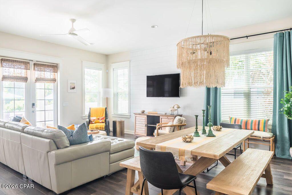 Listing photo id 10 for 217 Sands Street