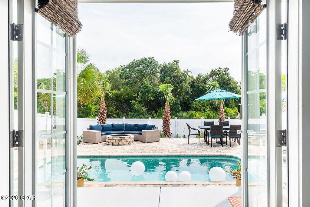 Listing photo id 11 for 217 Sands Street