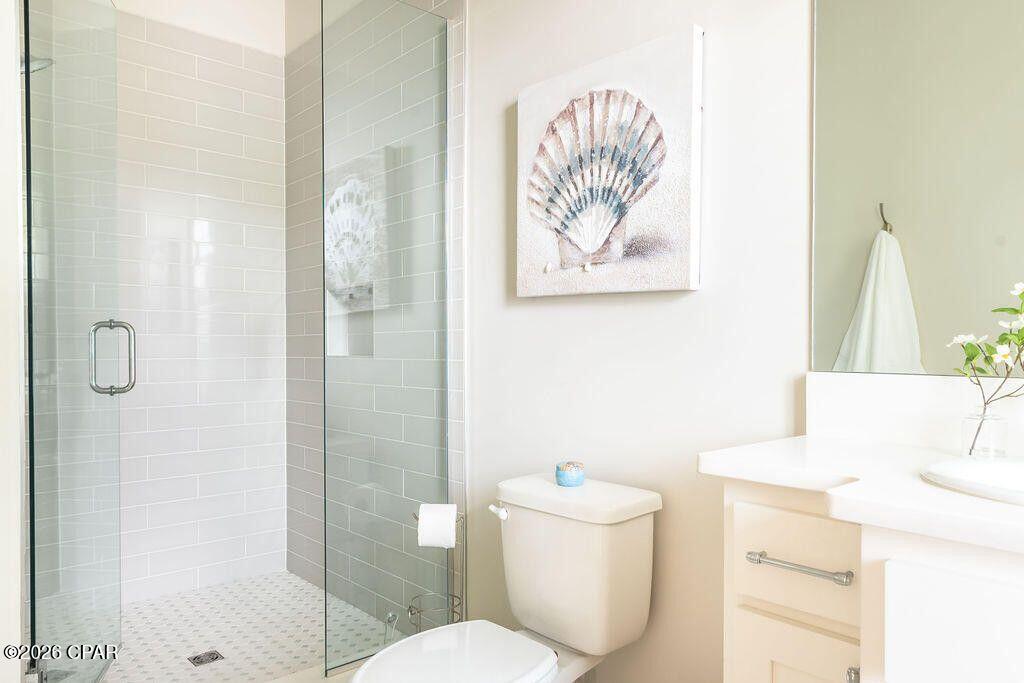 Listing photo id 16 for 217 Sands Street