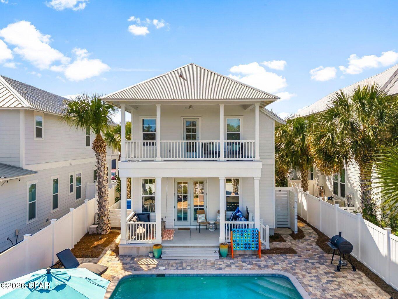 Listing photo id 35 for 217 Sands Street