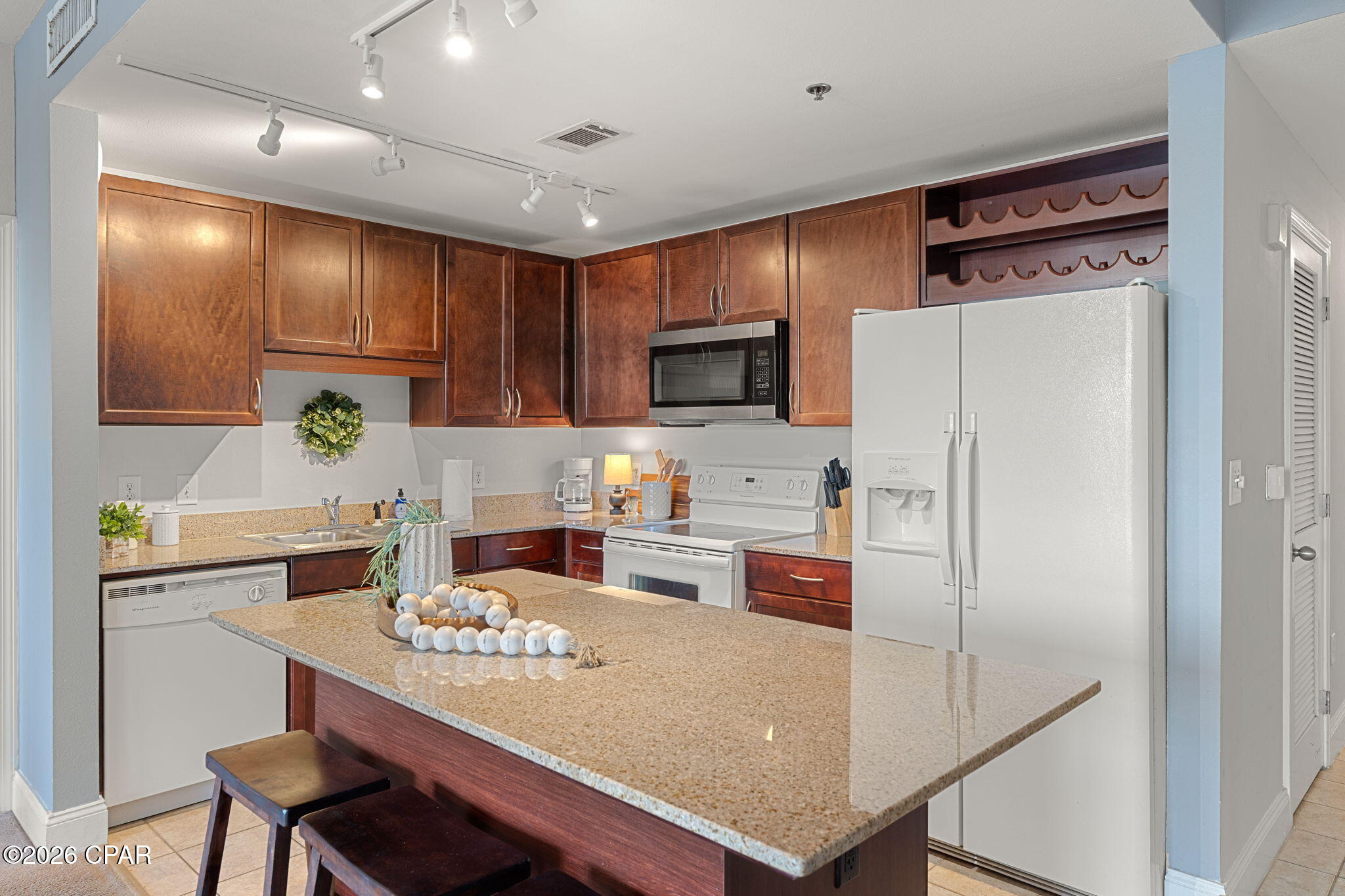 Image 8 For 9860 Thomas Drive 311