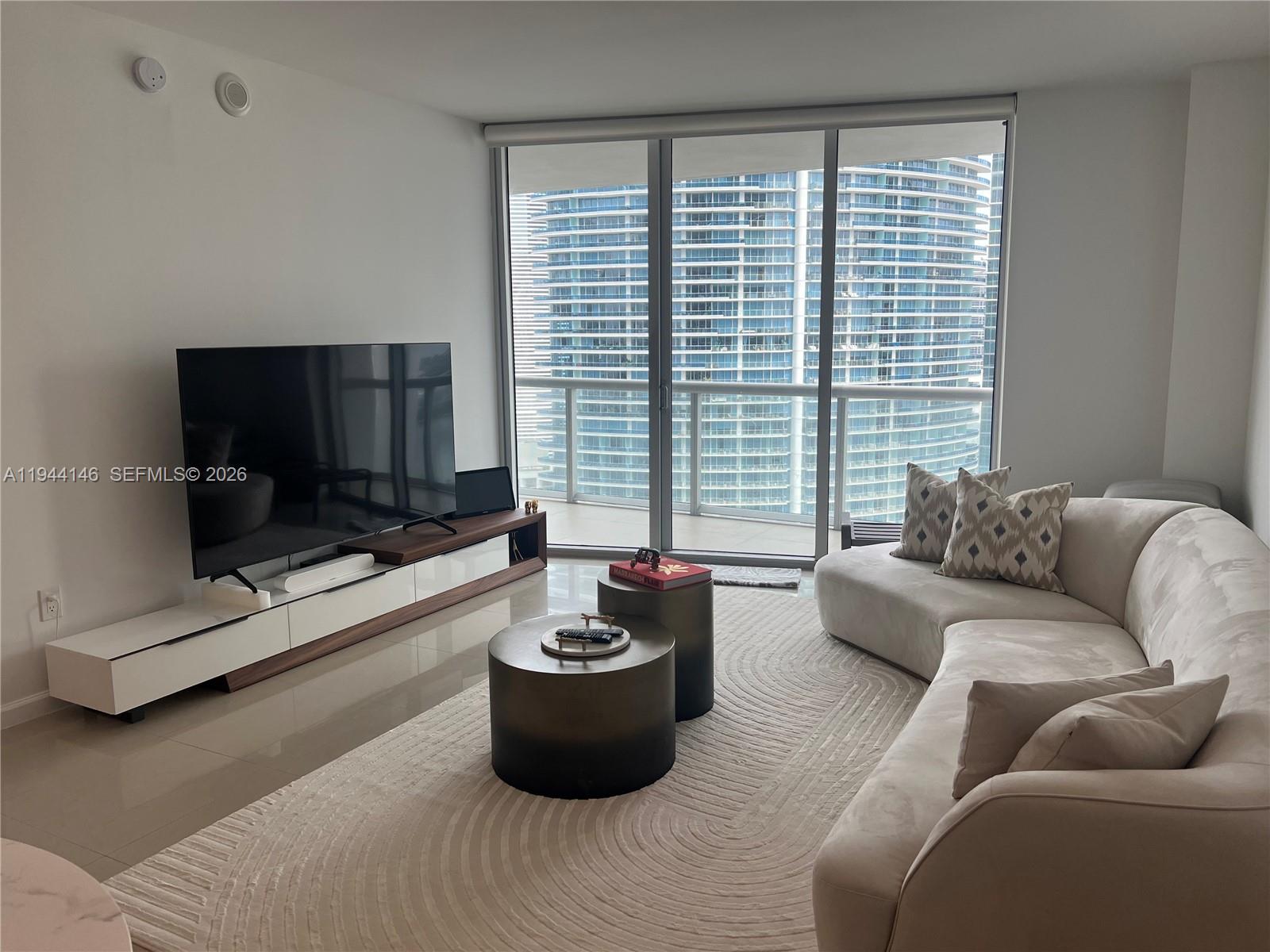 Condo for Rent in Miami, FL