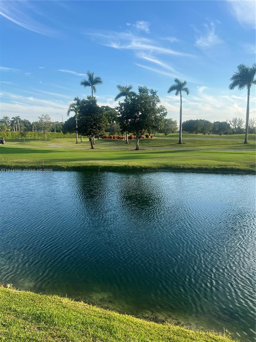 Homes for sale in Pembroke Pines, FL | 8900 Washington Blvd #402, Pembroke Pines, FL 33025 | MLS# A11944350