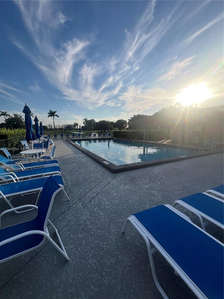 Homes for sale in Pembroke Pines, FL | 8900 Washington Blvd #402, Pembroke Pines, FL 33025 | MLS# A11944350