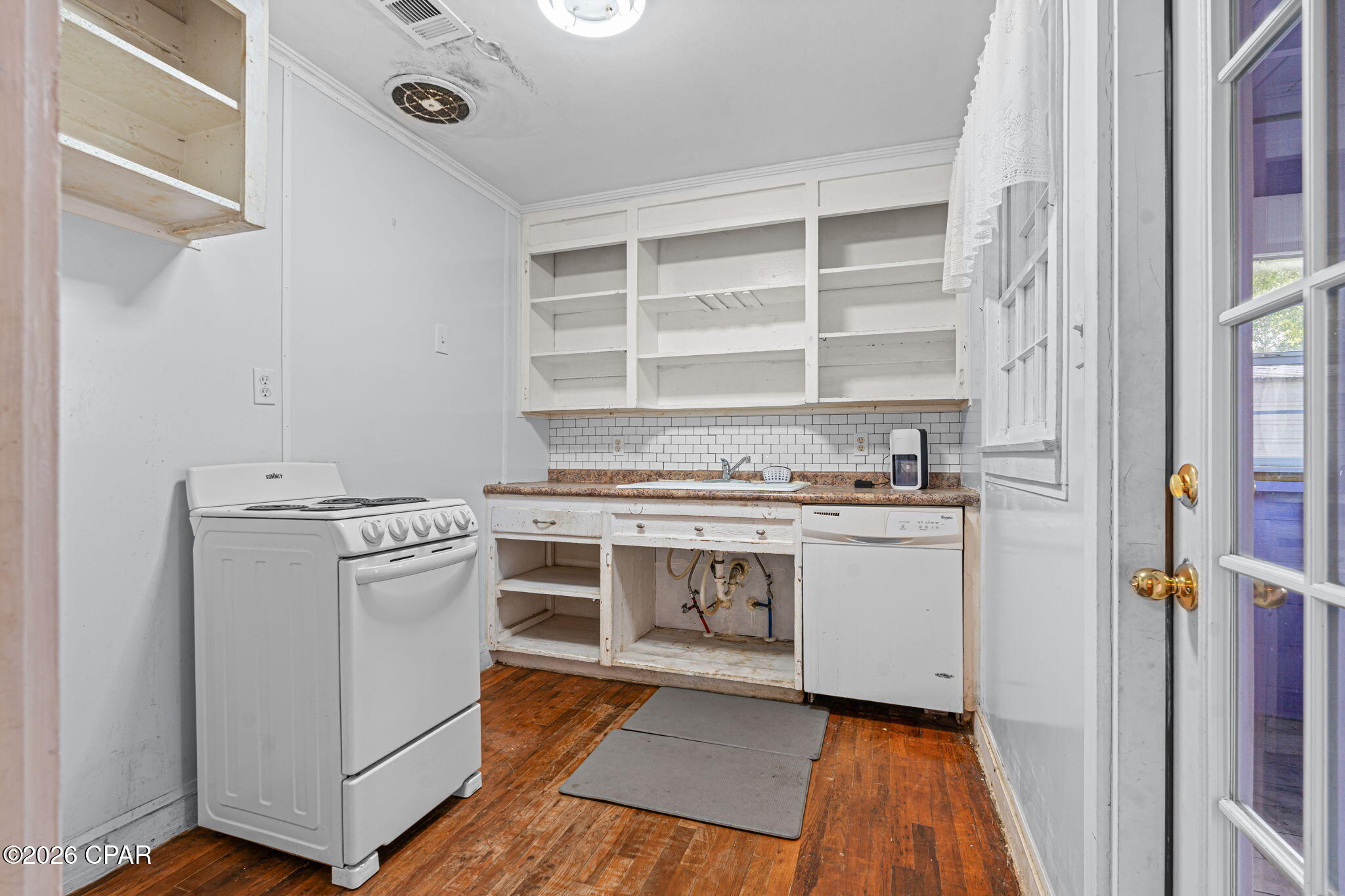 Image 9 For 1821 Molitor Avenue