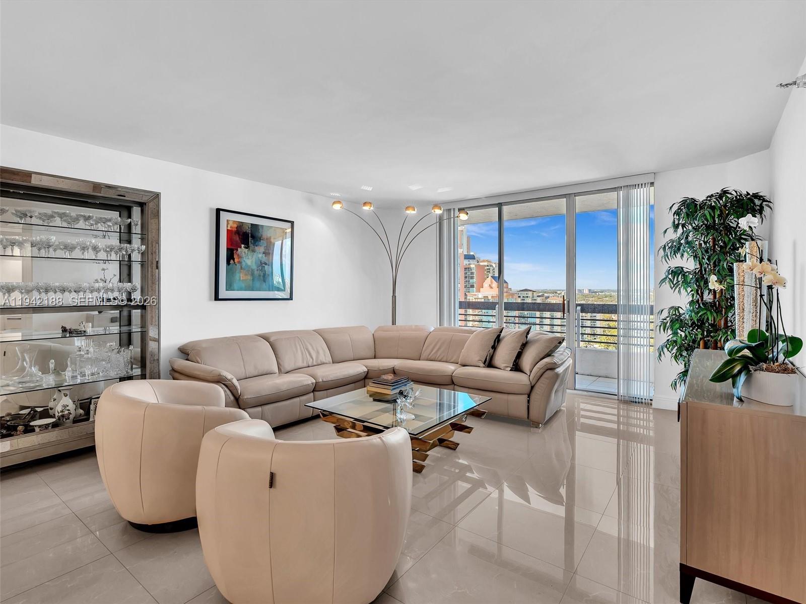 Mystic Pointe Tower 500 C