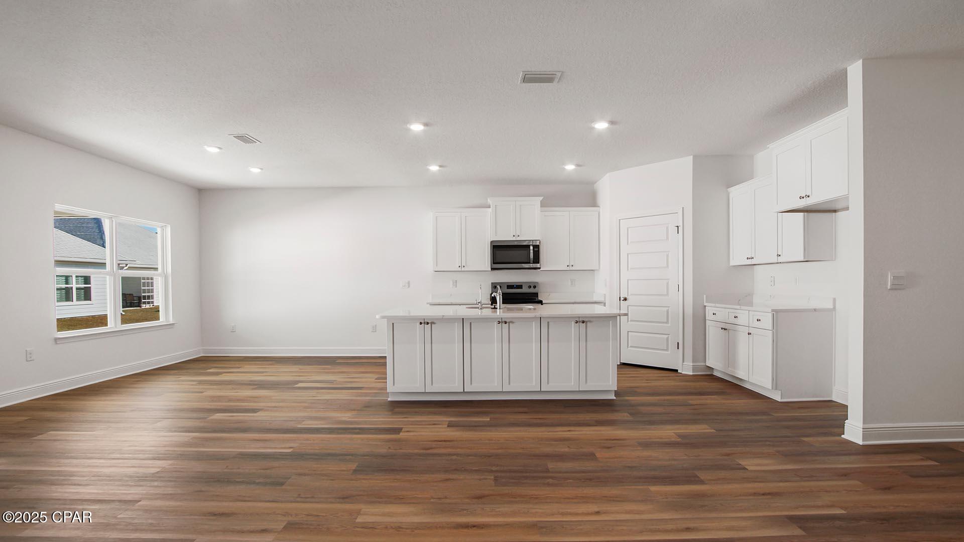 Image 4 For 409 Wolcott Way