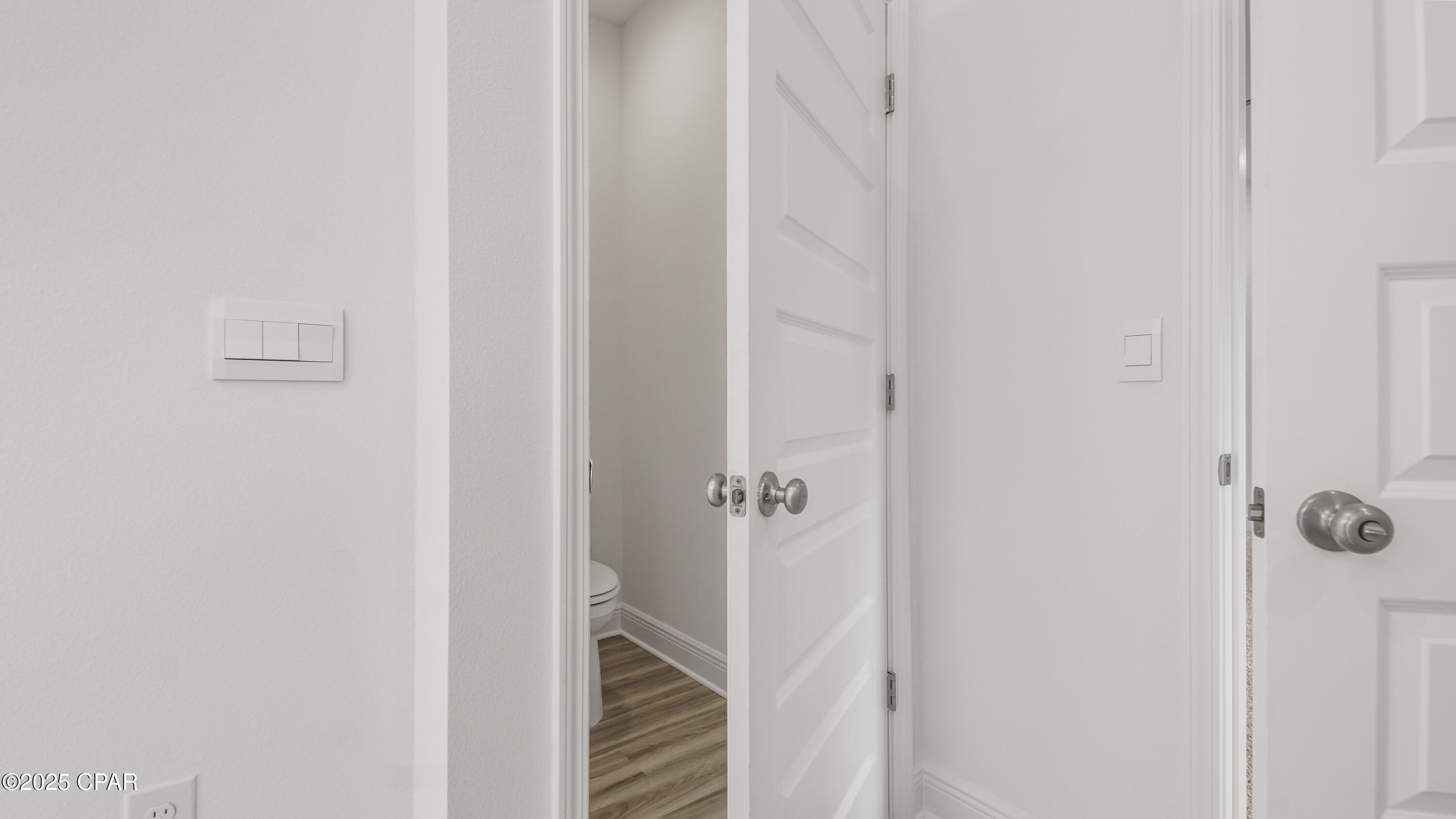 Image 25 For 405 Wolcott Way