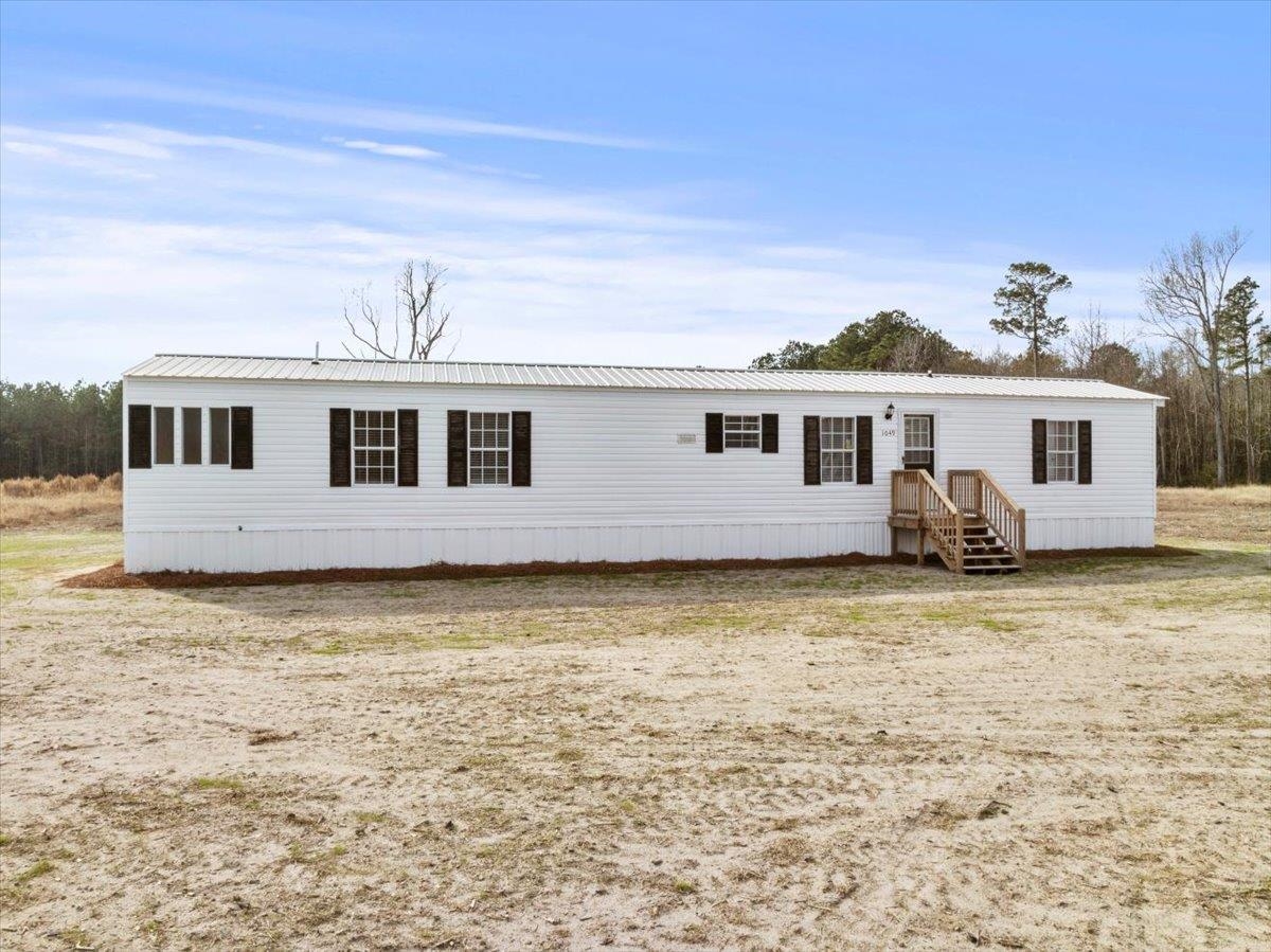 1049 Sawyer Rd. Marion, SC 29571