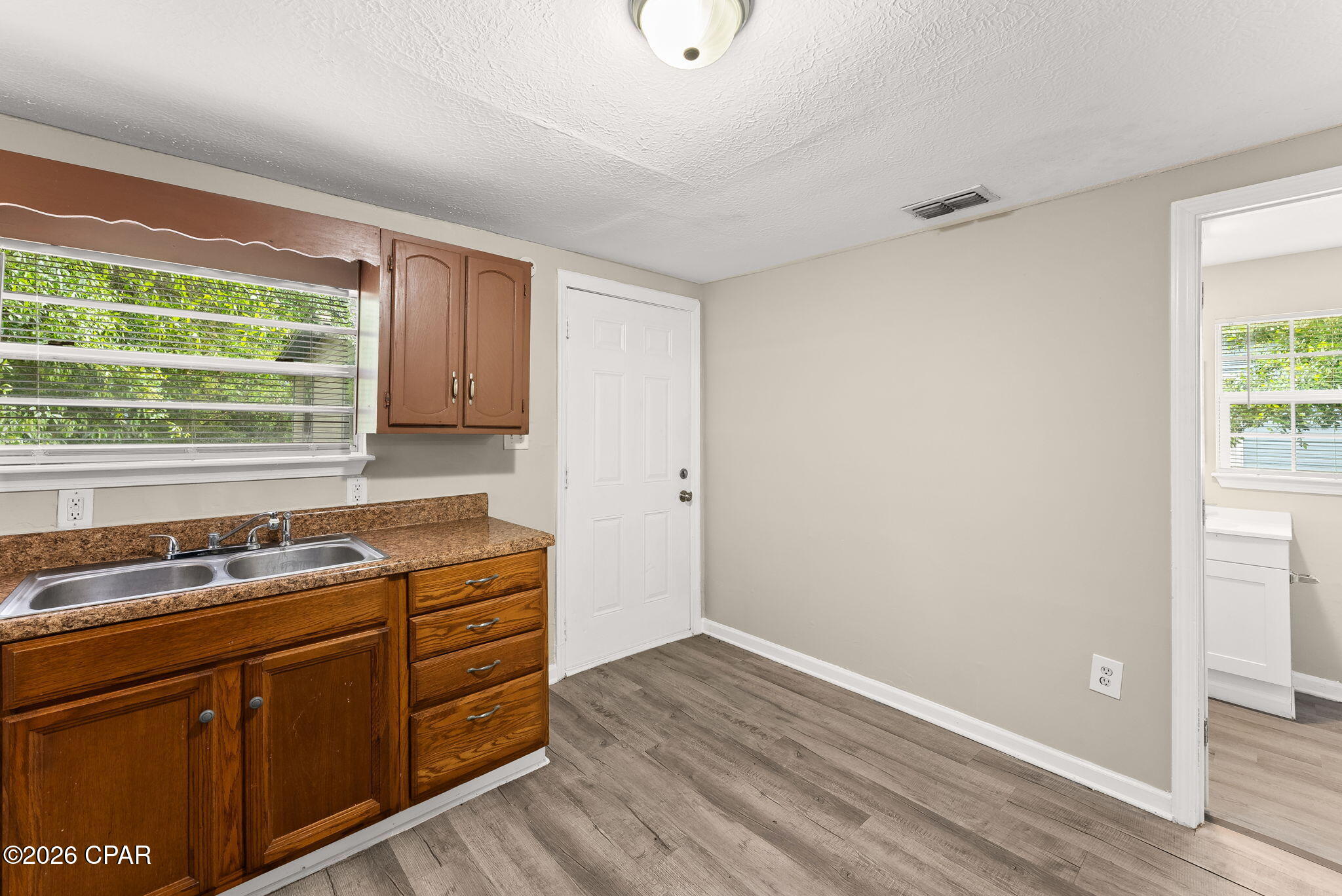 Image 11 For 119 College Avenue 7