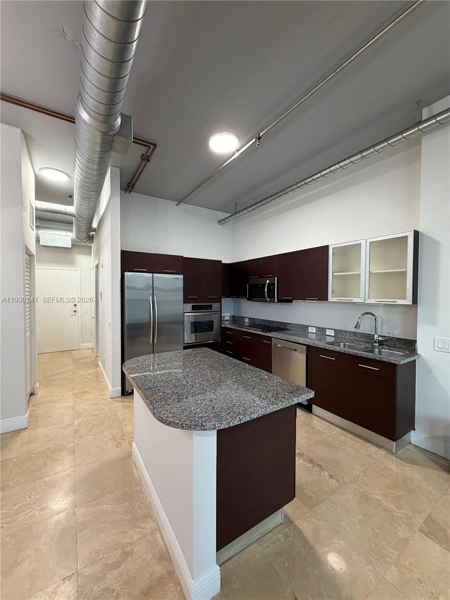 Uptown Marina Lofts Condo