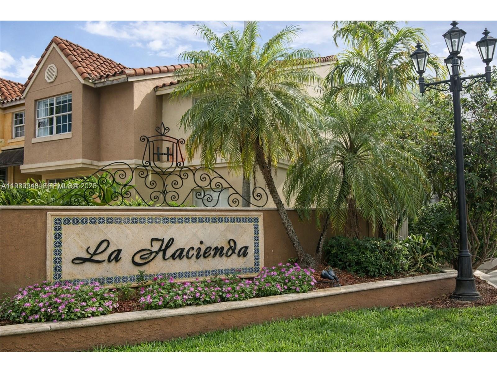 La Hacienda Country Club