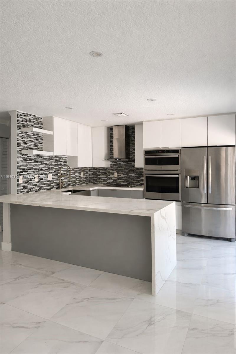 Weitzer Serena Lakes Town