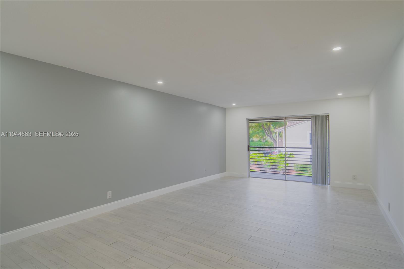 Coral Gardens II Condo