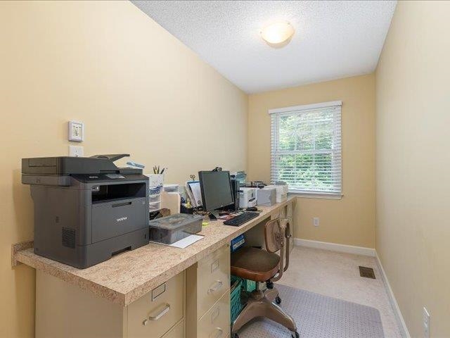 41 Hickory Nut Ln