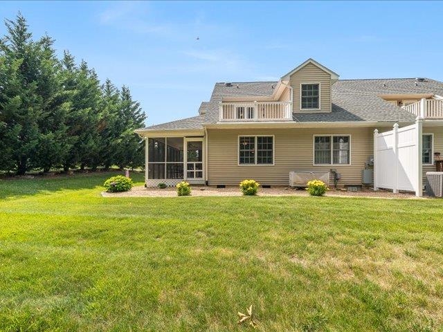 41 Hickory Nut Ln
