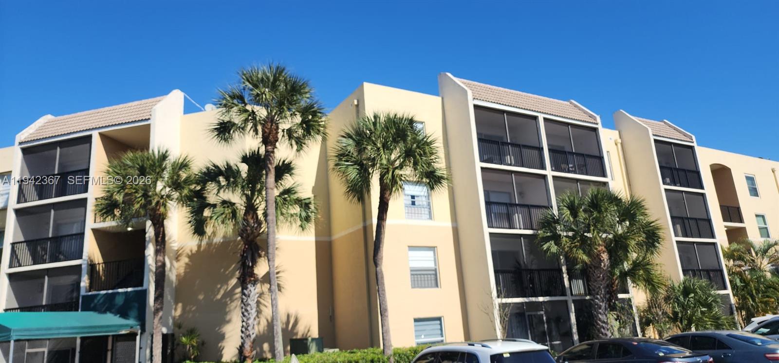 Homes for sale in Doral, FL | 8005 Lake Dr #201, Doral, FL 33166 | MLS# A11942367