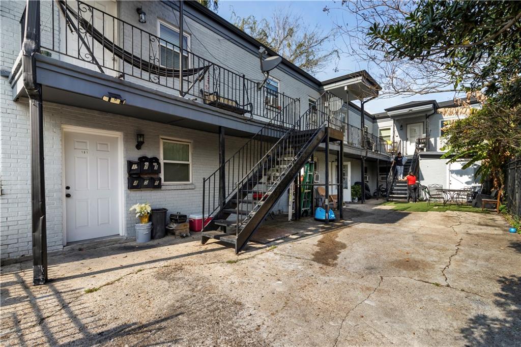 Homes for sale in New Orleans, LA | 3215 Dryades St, New Orleans, LA 70115 | MLS# 2538046