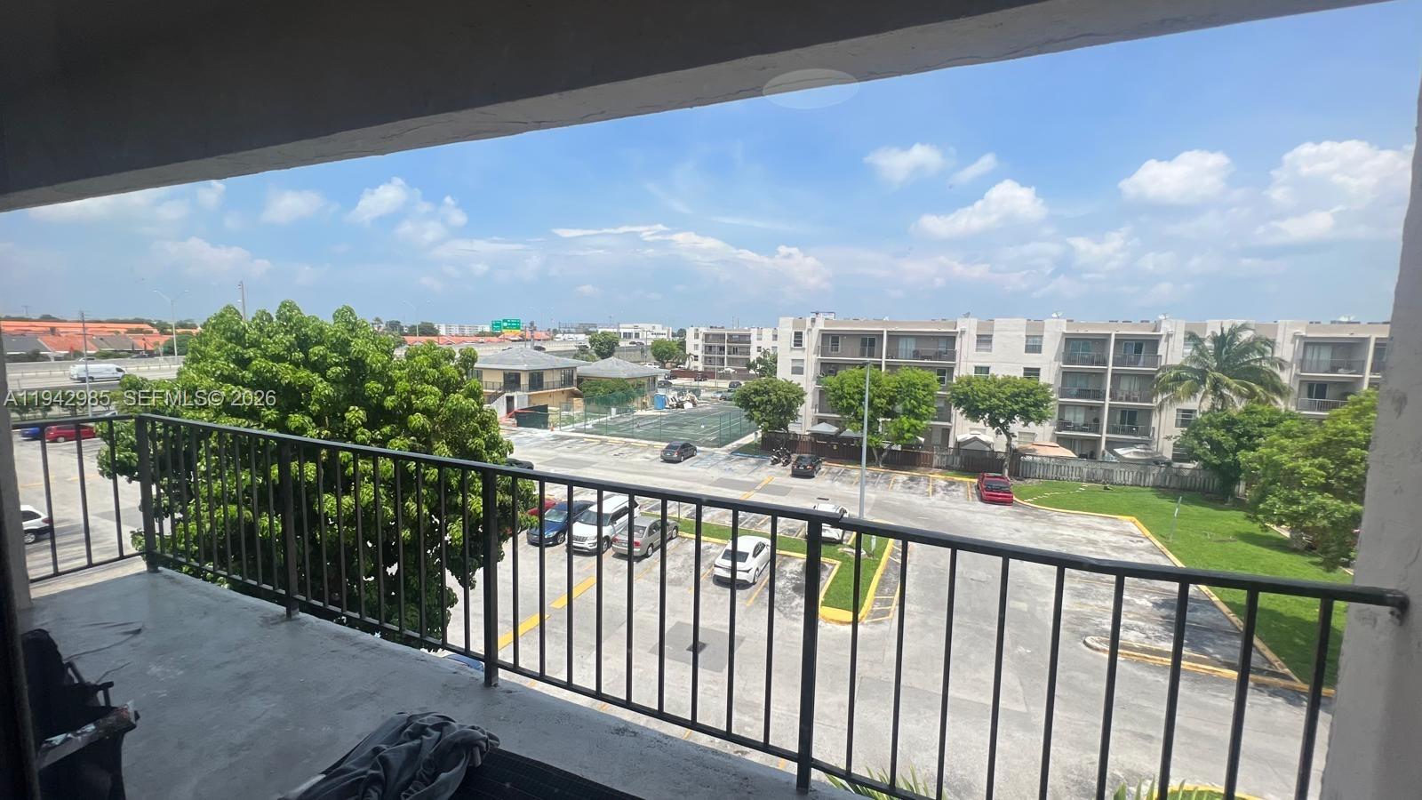 Westland Gardens Condo