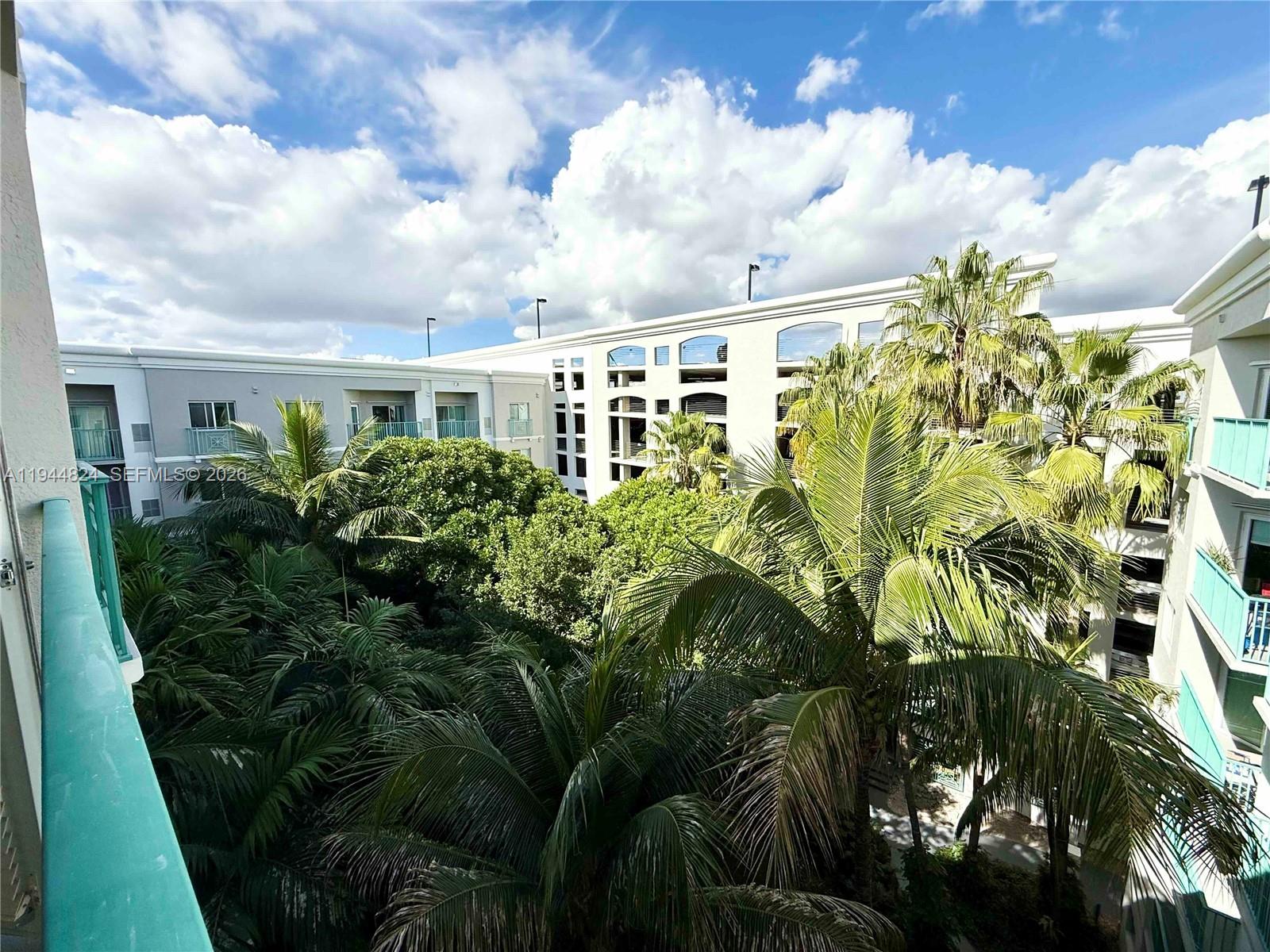 Valencia Condo