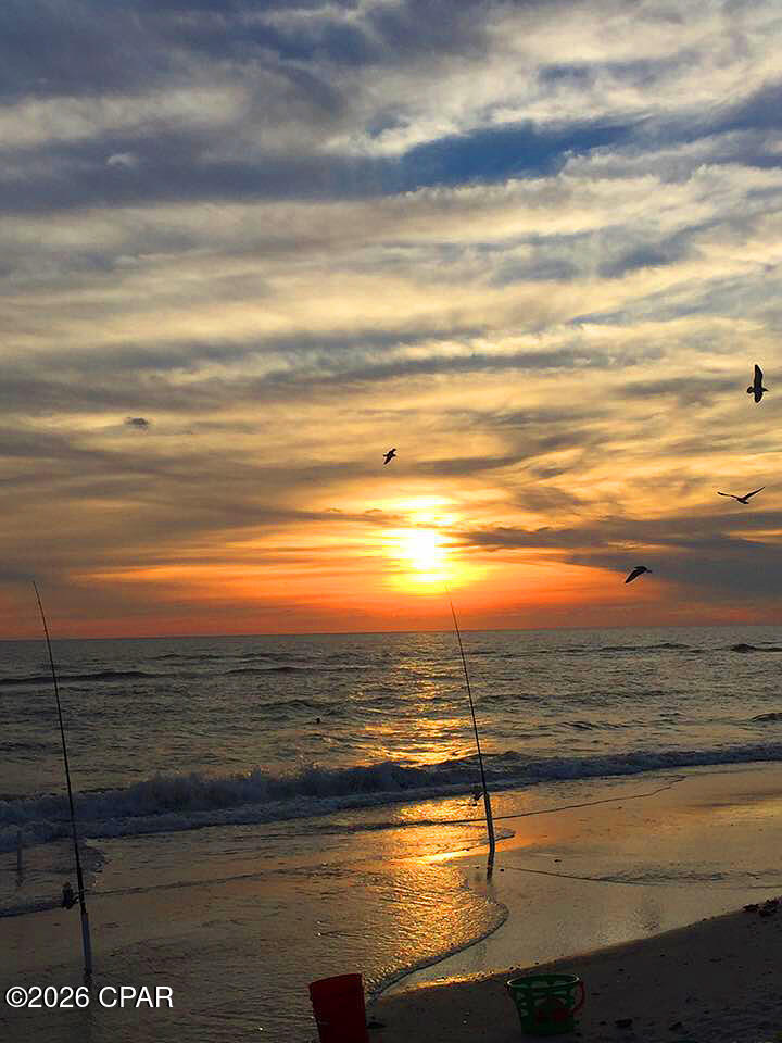 Image 38 For 592 Bonnet Street