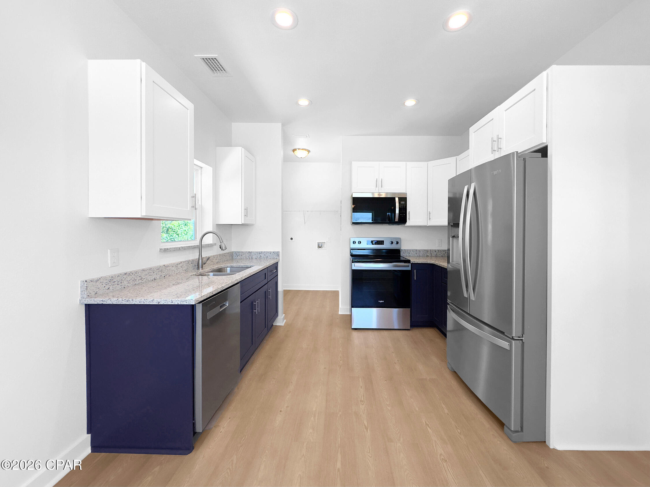 Image 8 For 592 Bonnet Street