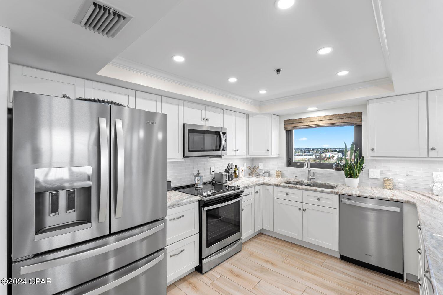 Image 12 For 6201 Thomas Drive 401