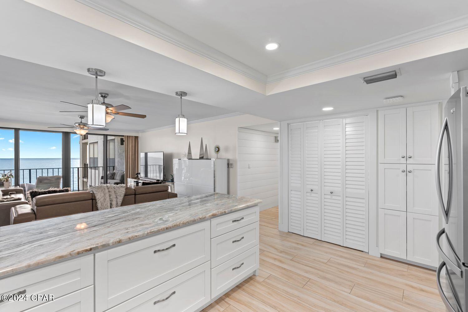 Image 18 For 6201 Thomas Drive 401