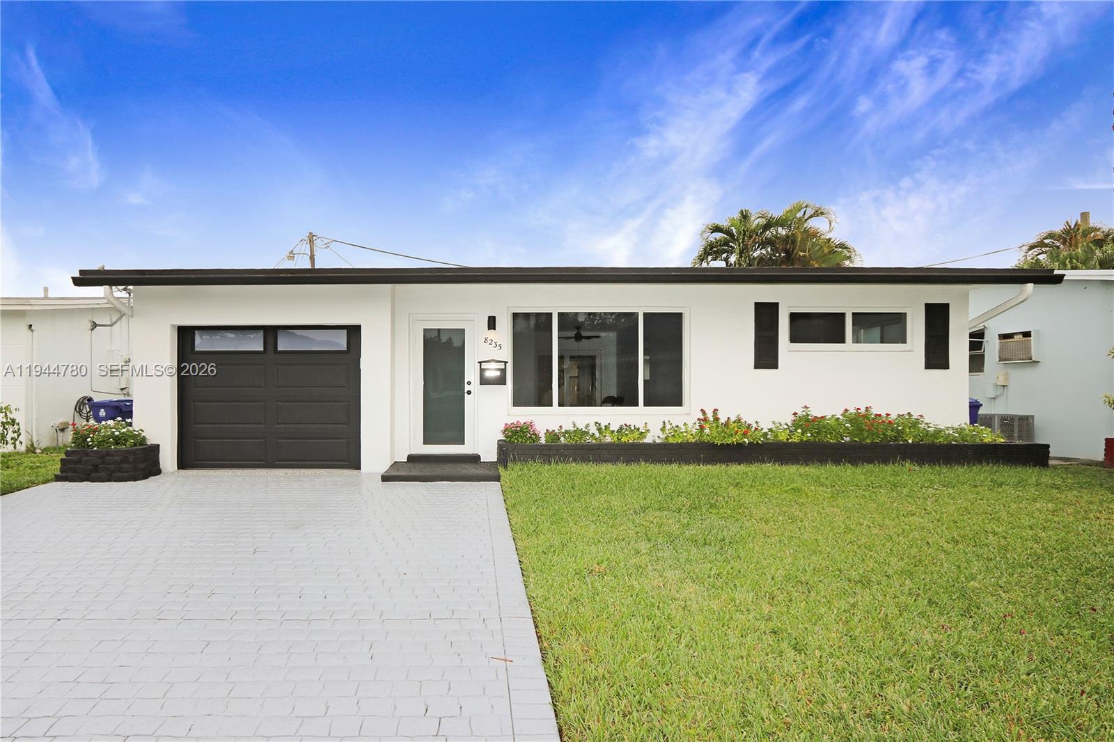 Gold Key Villas West