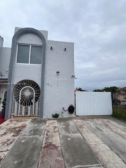 Mango Hill Condo No 4