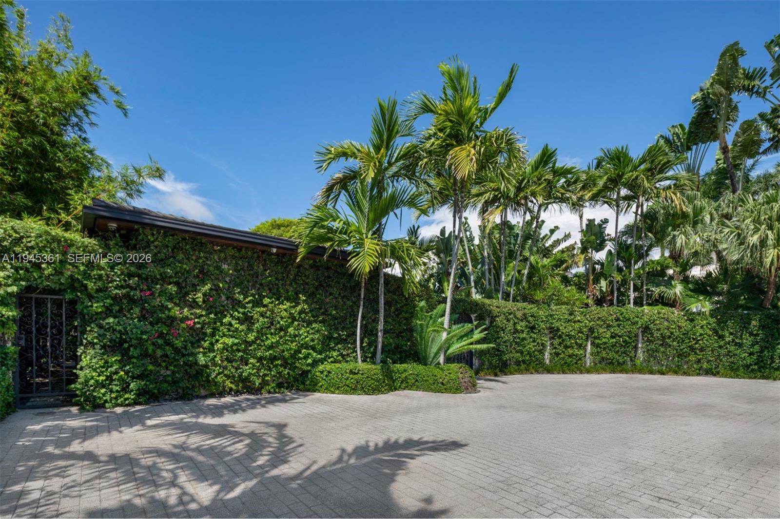 1155 N Biscayne Point Rd