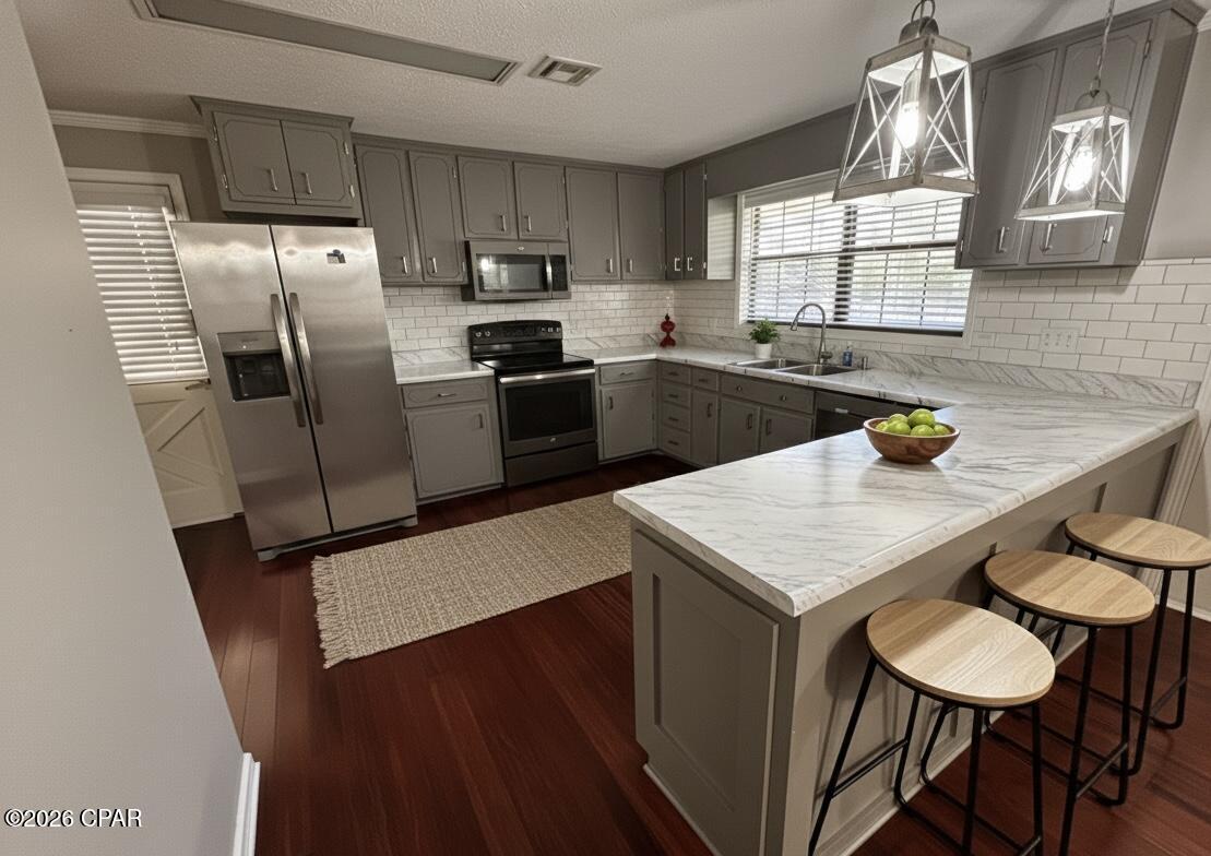 Image 10 For 652 2nd Street