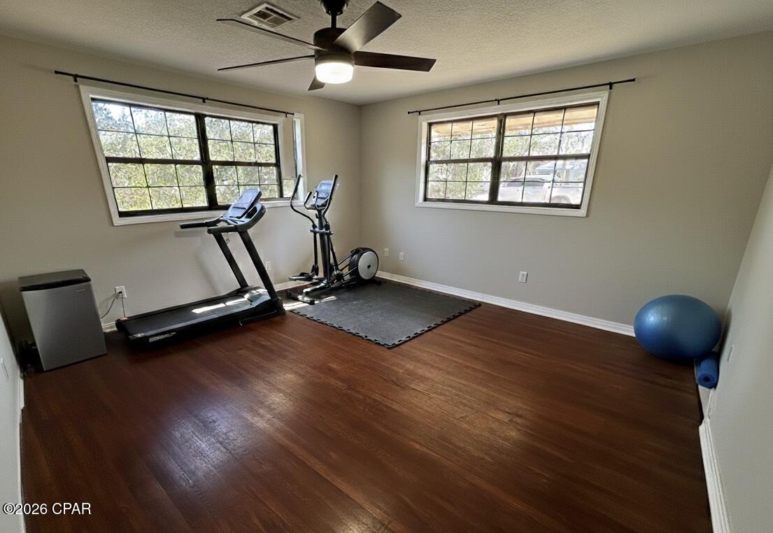 Image 19 For 652 2nd Street