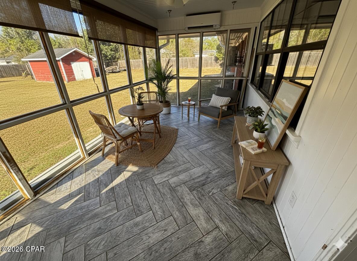 Image 23 For 652 2nd Street