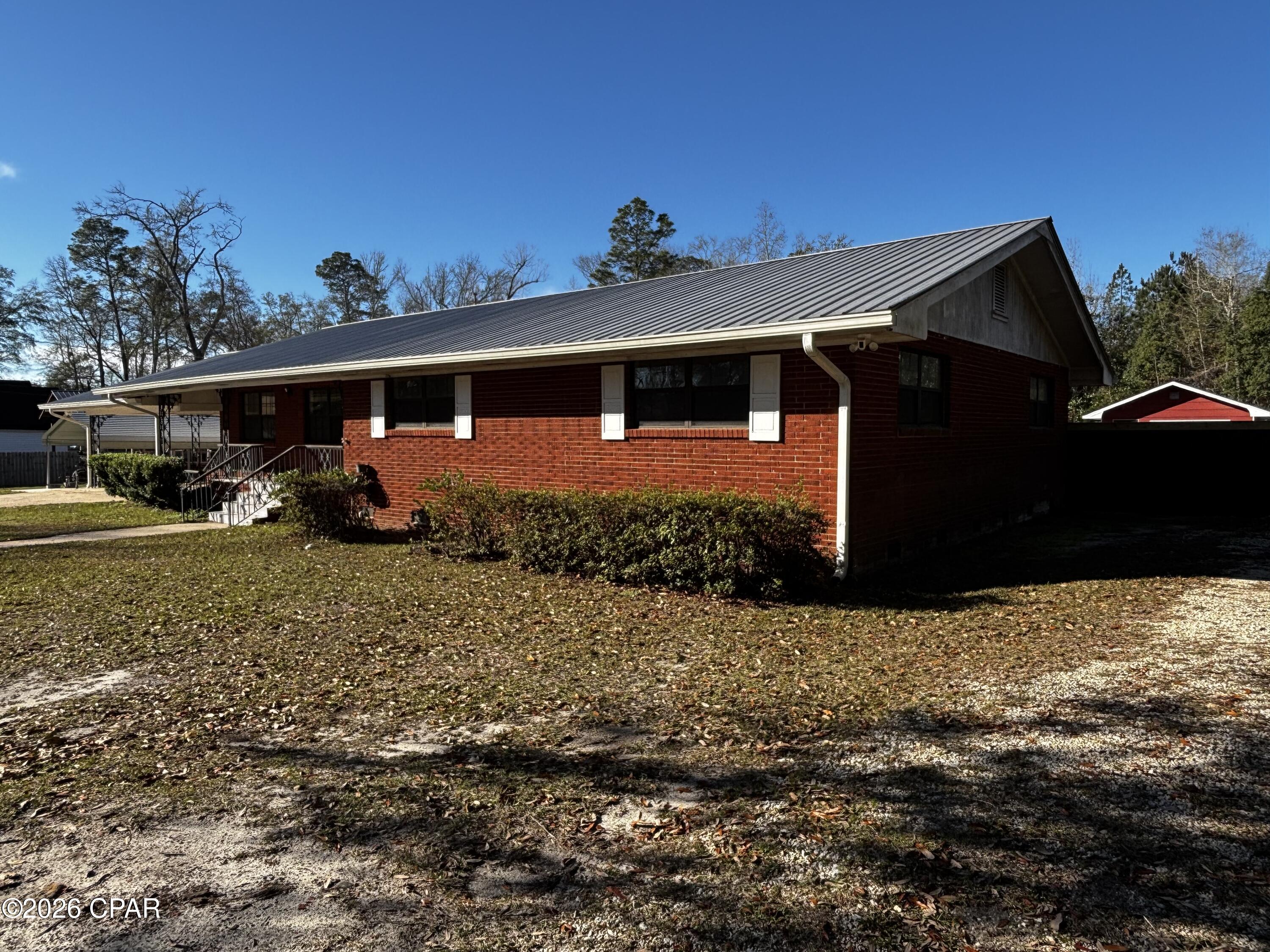 Image 3 For 652 2nd Street