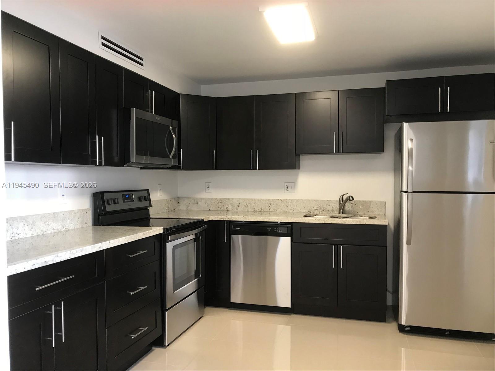 El Conquistador North Con