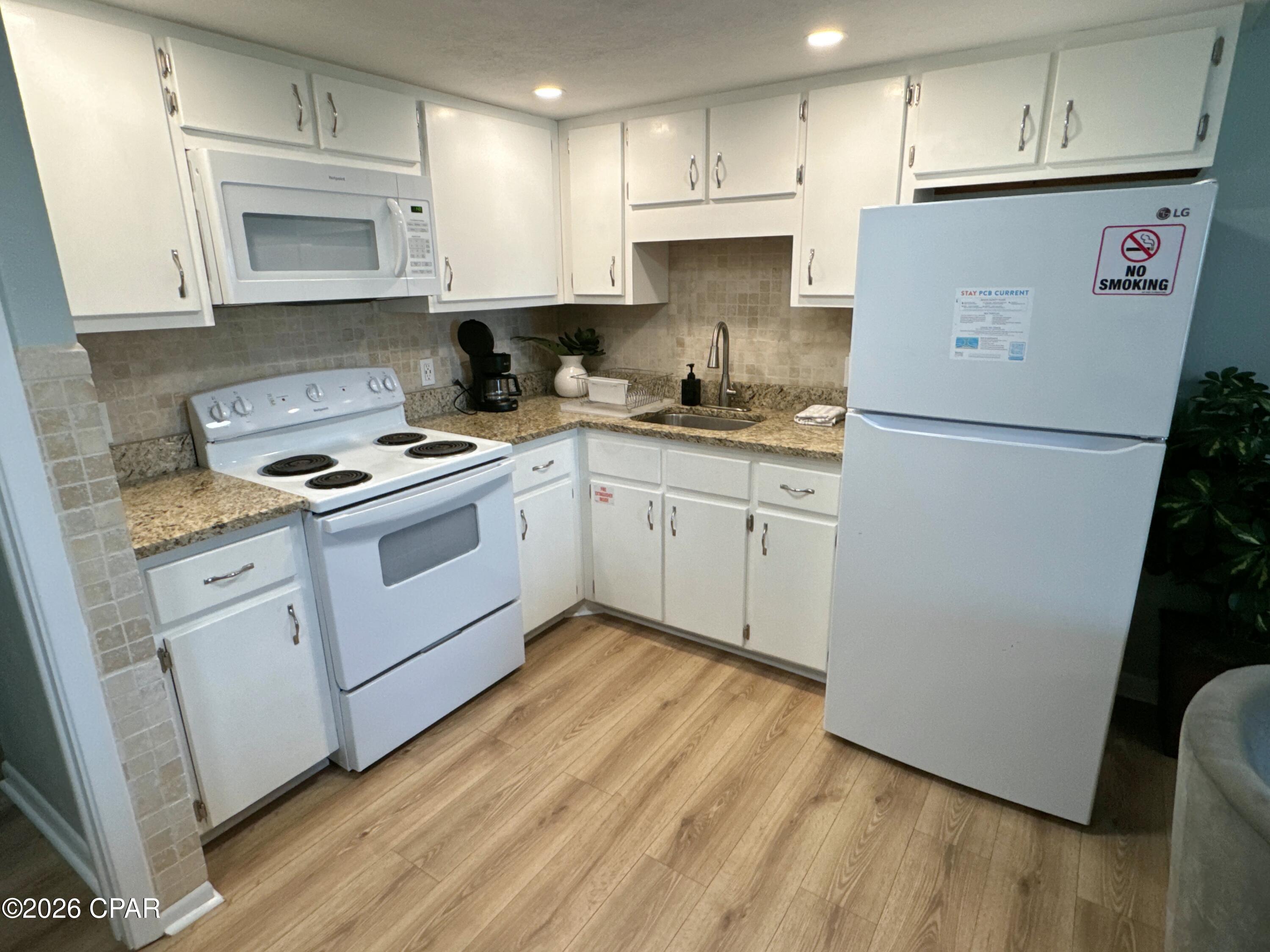 Image 4 For 3613 Tiki Drive 412