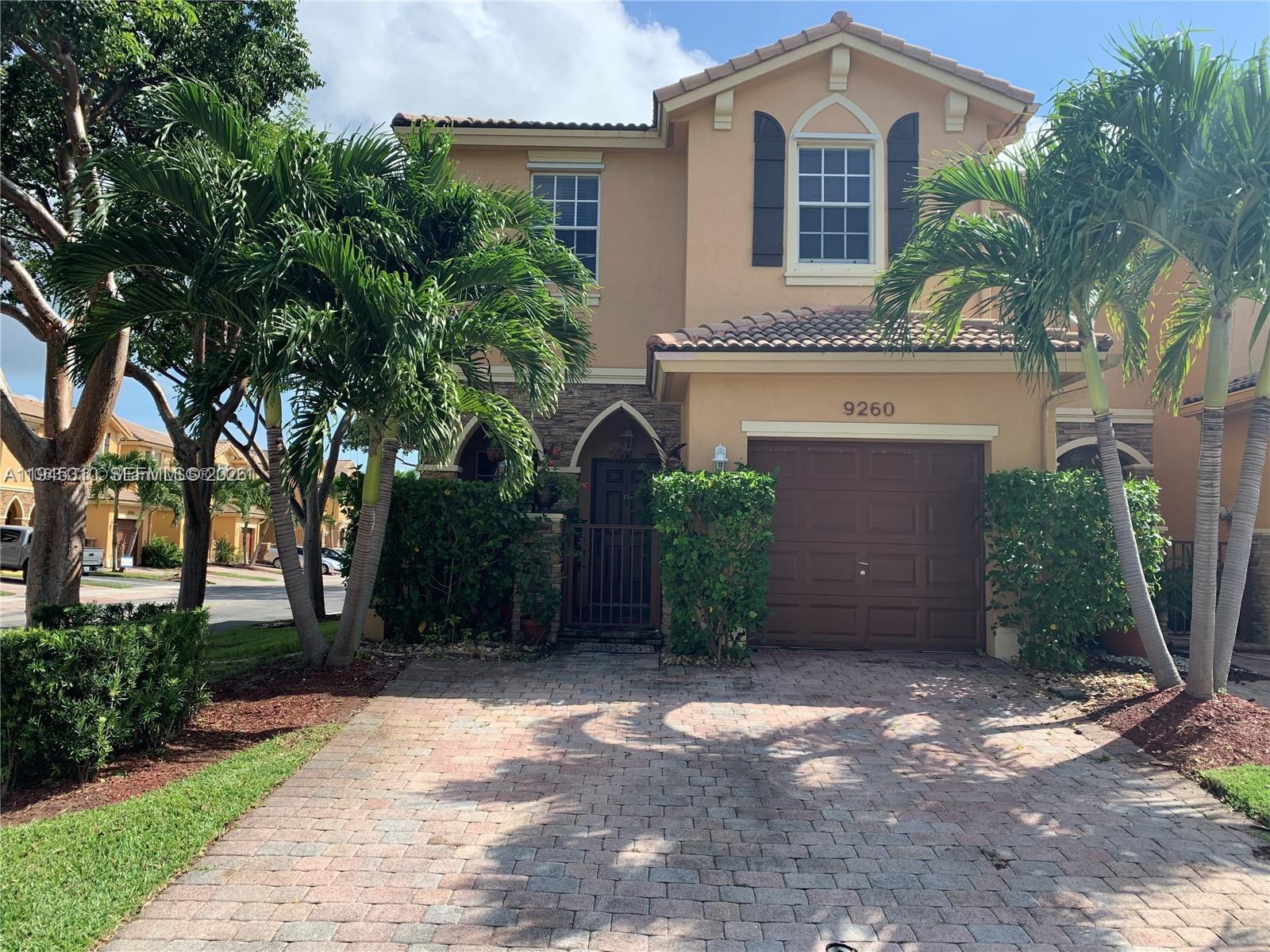 Lakes By The Bay Cee