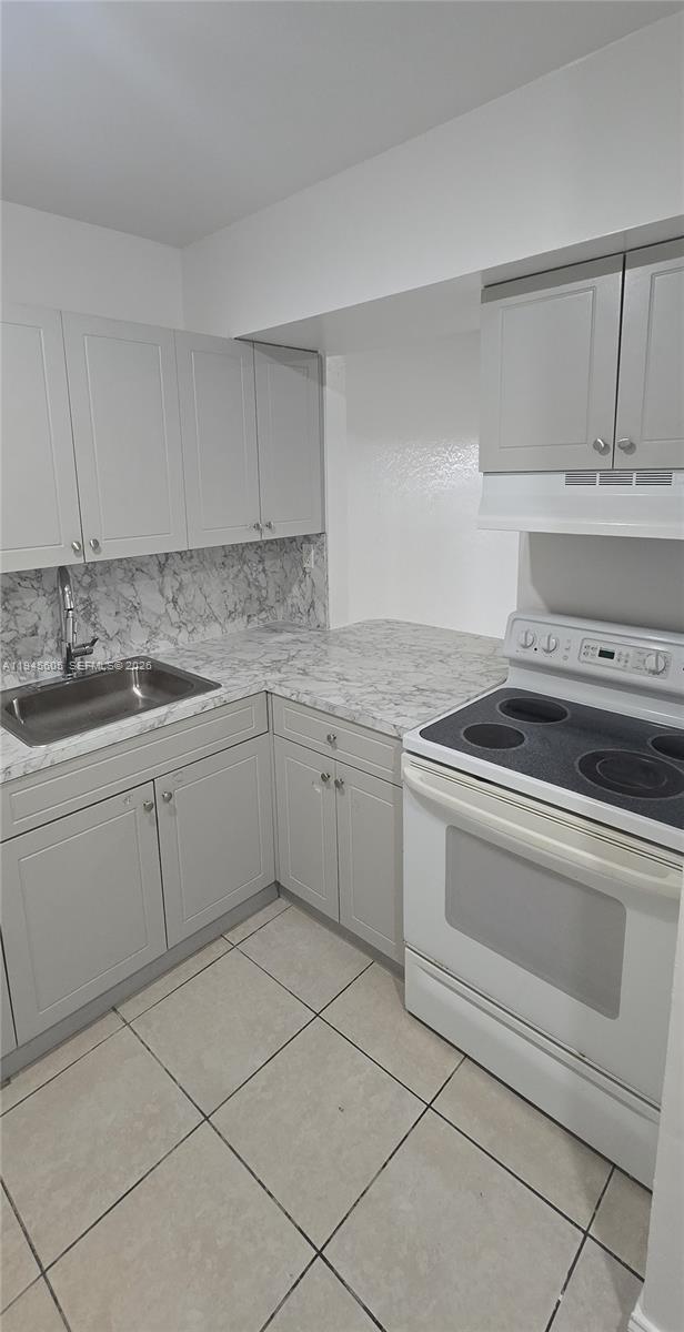 The listed price already reflects a rent credit equal to one month free, prorated over a 12-month lease. The original rent is $2,525, but the displayed price includes the promotional discount. Spacious and well-maintained 3-bedroom, 1-bathroom apartment in a gated community. The unit features a spacious private independent terrace, perfect for outdoor enjoyment. Rent includes water and high-speed Internet/Wi-Fi. The unit offers 3 unassigned parking permits, access to a community pool, and on-site laundry facilities. Conveniently located near Turnpike Exits 12 and 13. Fast approval process.