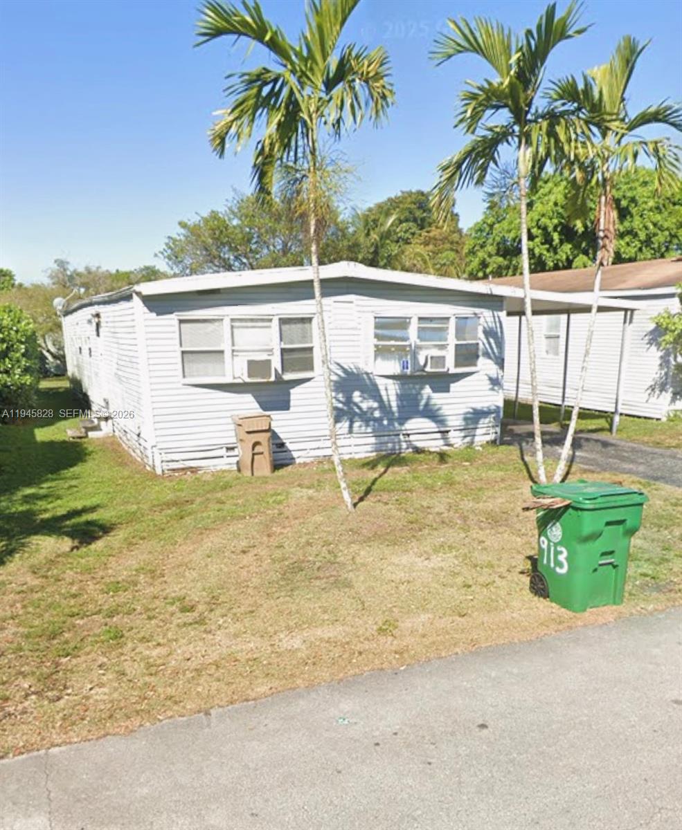 Homes for sale in Davie, FL | 913 Sw Sw 131st Way, Davie, FL 33325 | MLS# A11945828
