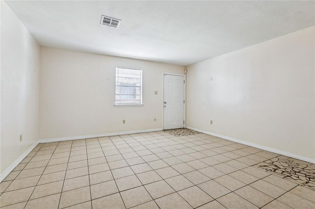 Homes for sale in New Orleans, LA | 6660 Harbourview Dr, New Orleans, LA 70126 | MLS# 2538326
