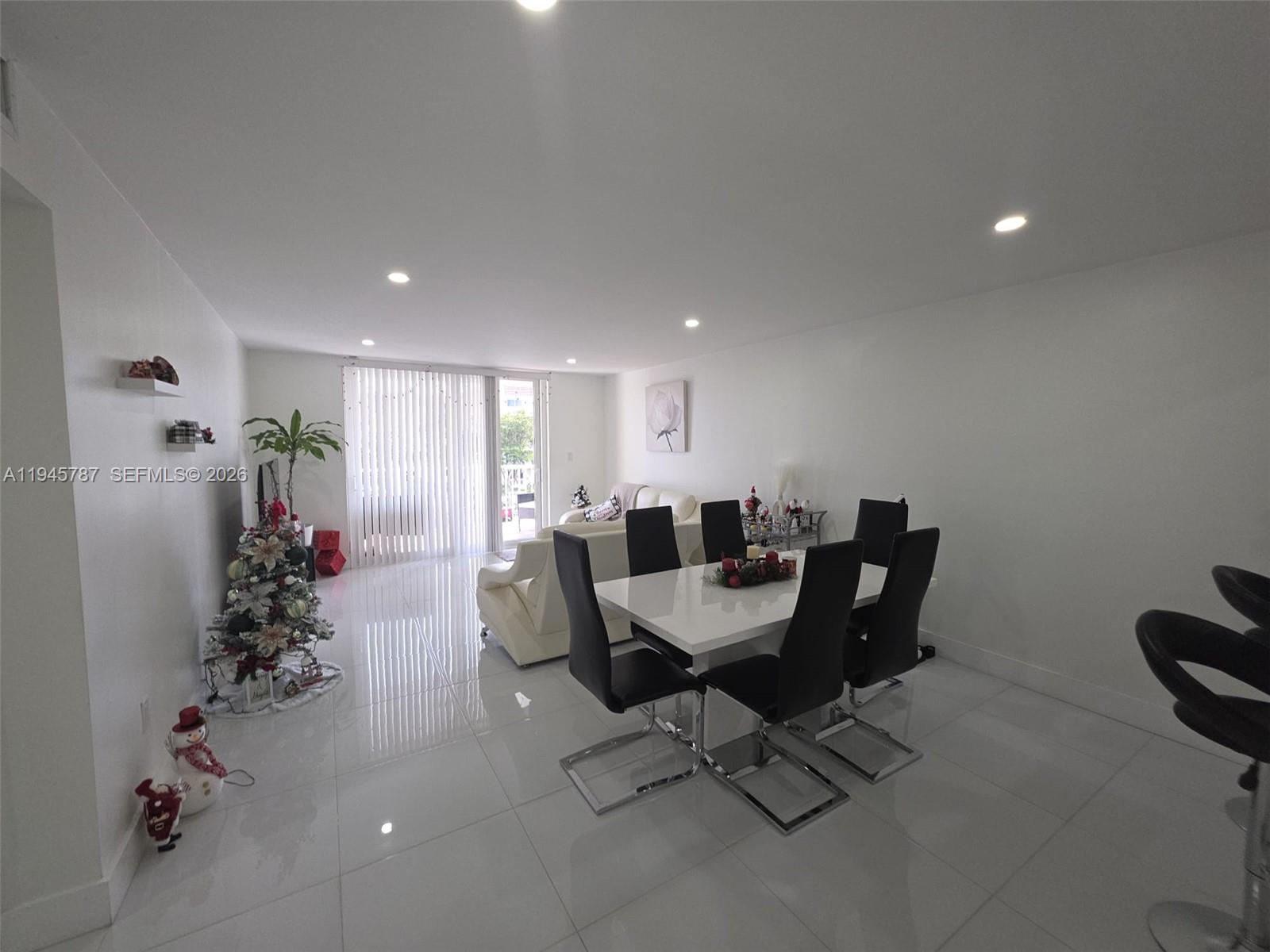 Coral Gate West Condo