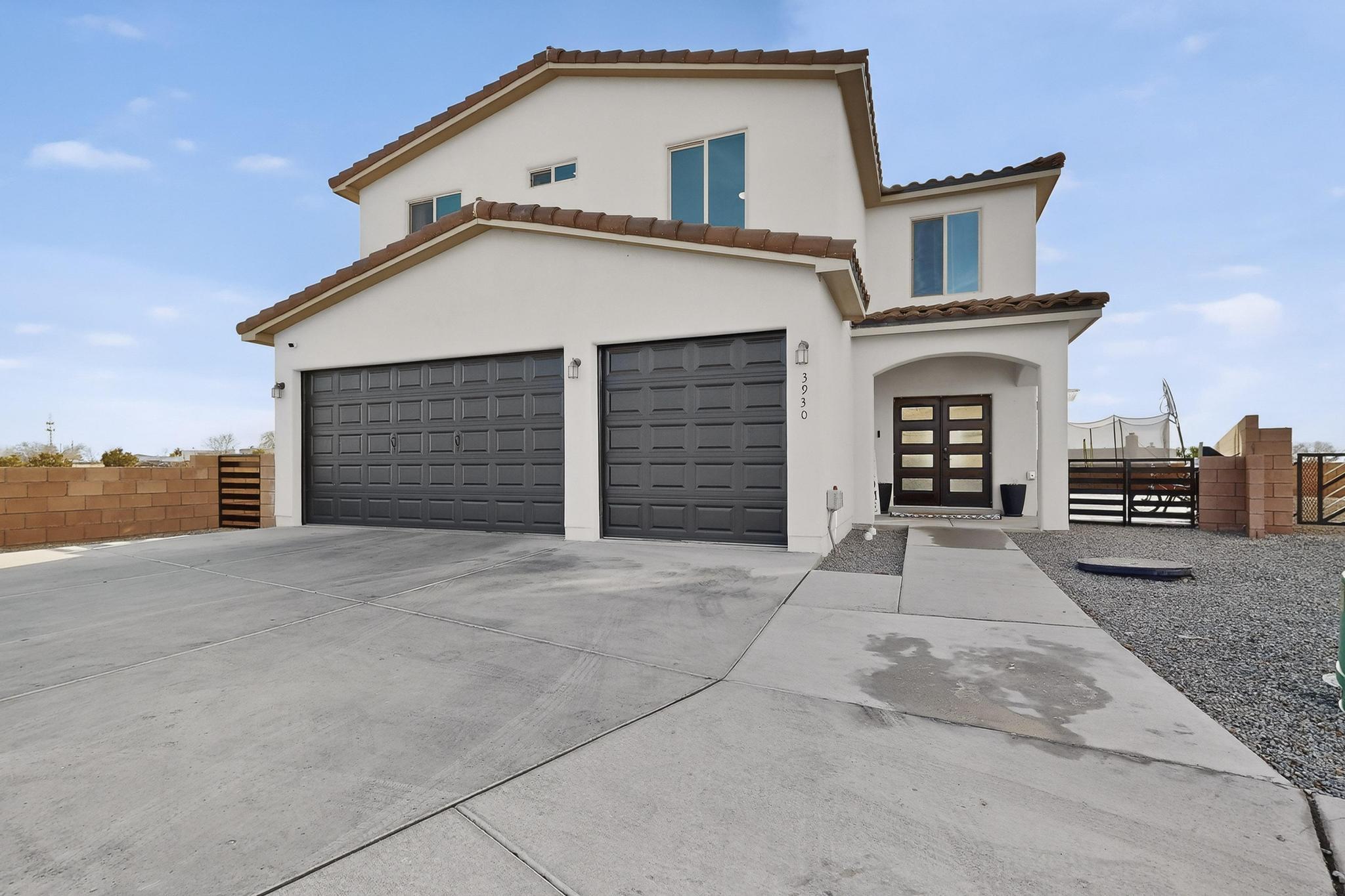 Homes for sale in Santa Fe, NM | 3930 Jaxson Ln, Santa Fe, NM 87507 | MLS# 1096760