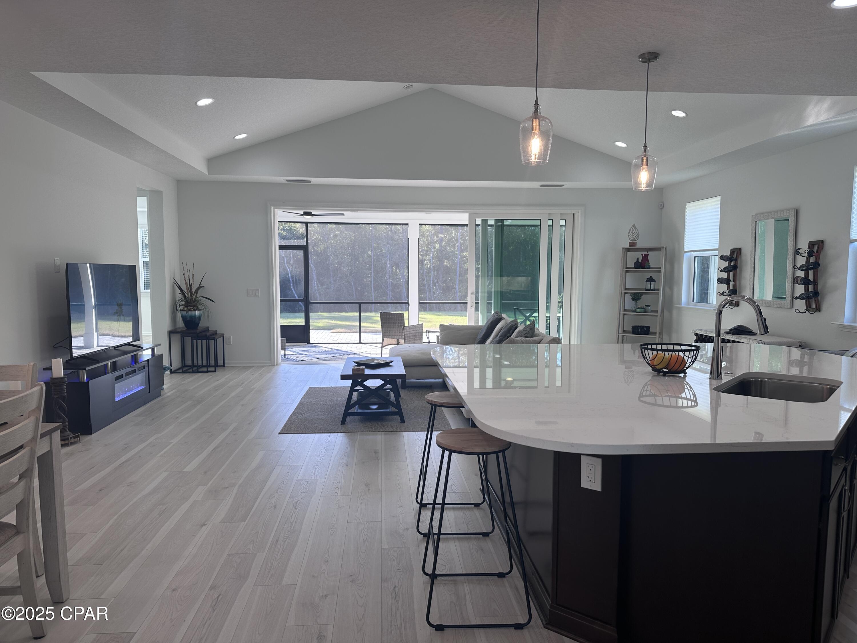 Image 3 For 9259 Paradise Drive