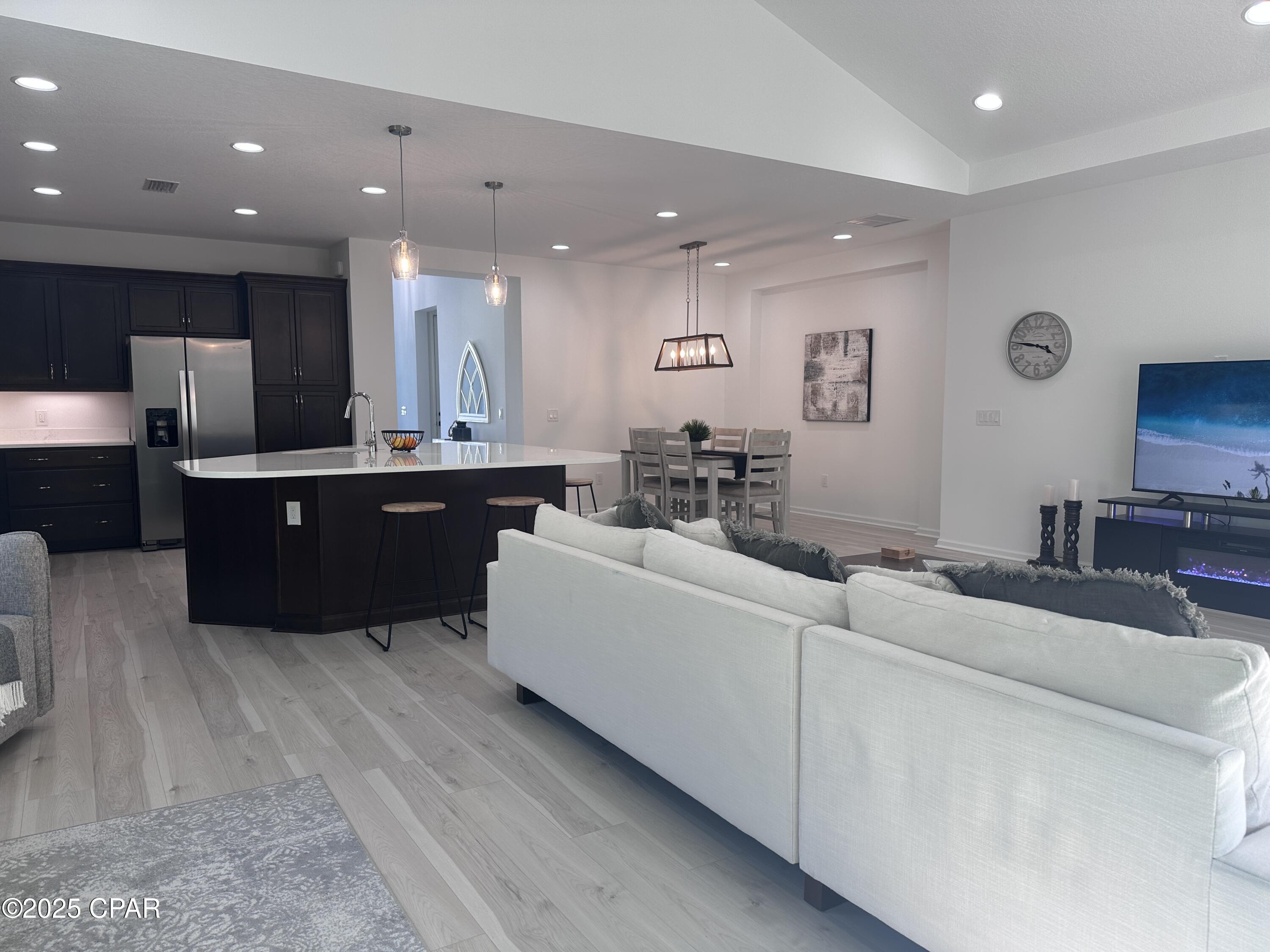 Image 9 For 9259 Paradise Drive