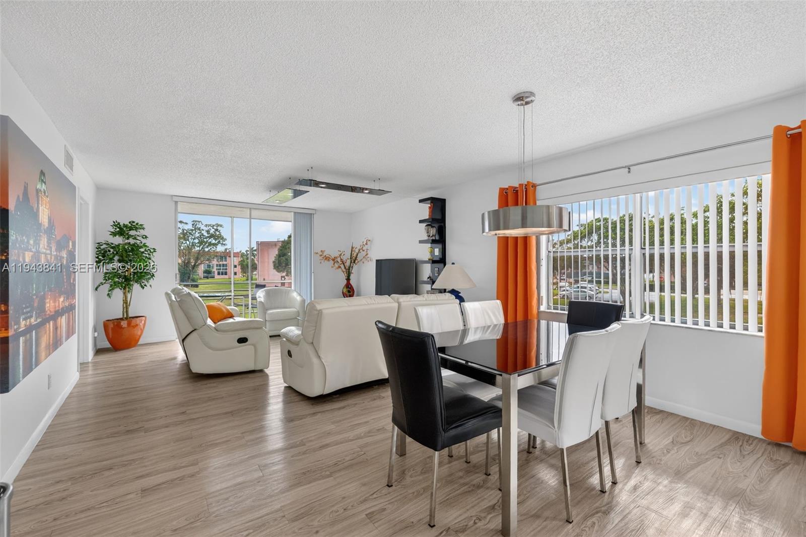 Sunrise Lakes 129 Condo