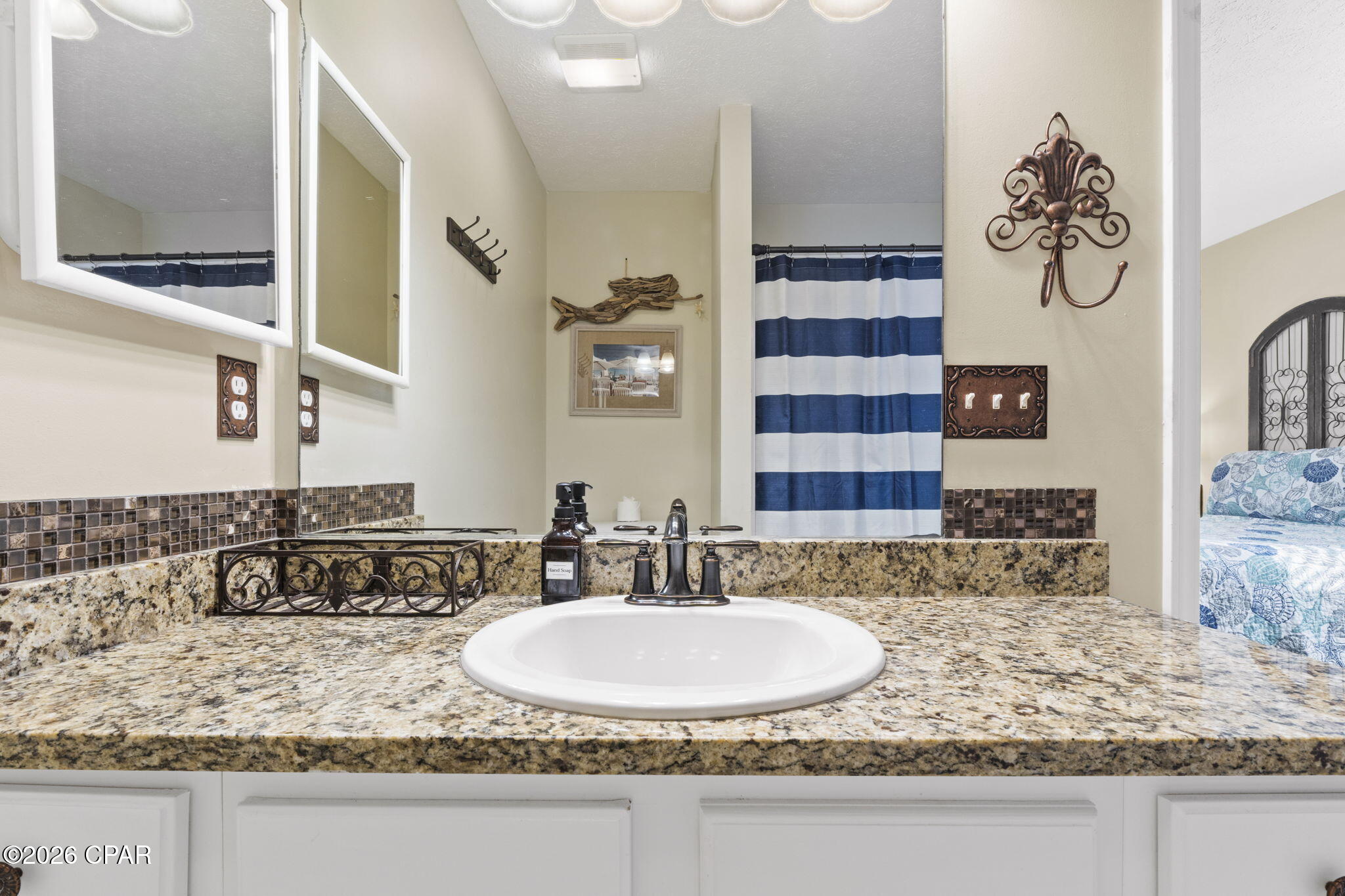 Image 29 For 104 White Cap Way