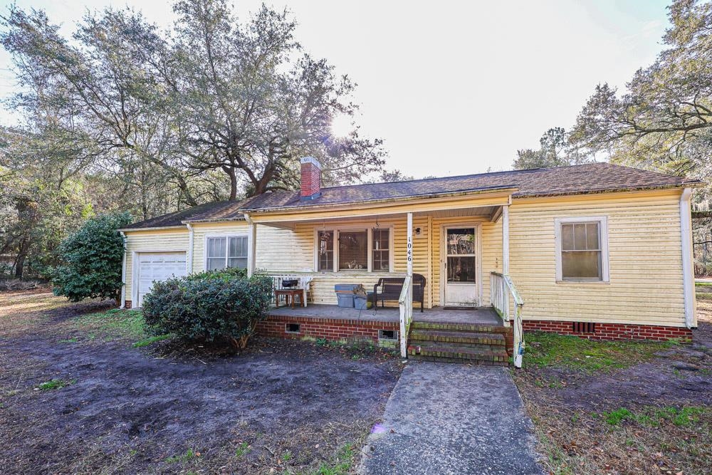 1046 Holt Rd. Conway, SC 29526