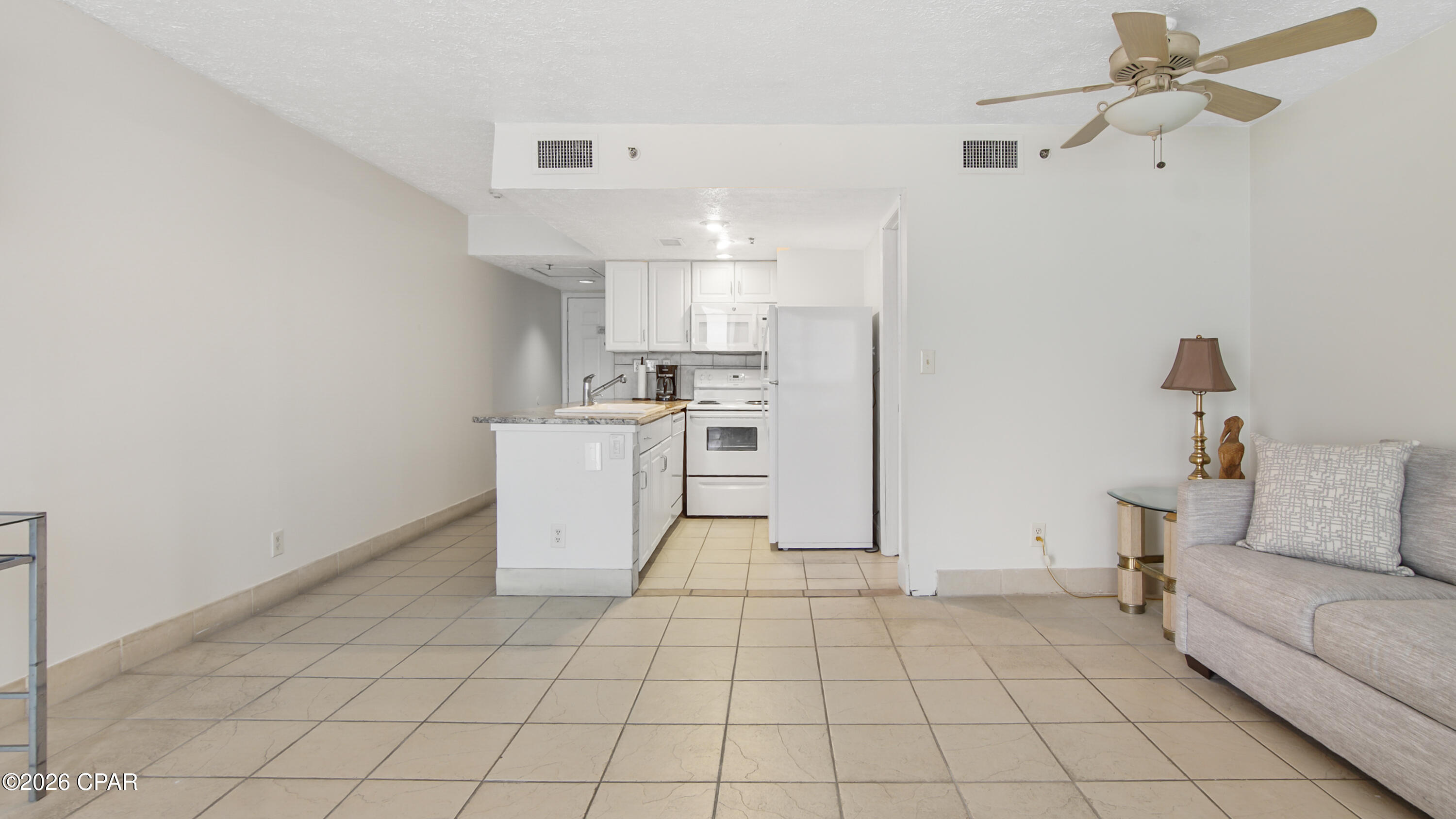 Image 4 For 9850 Thomas Drive 702e